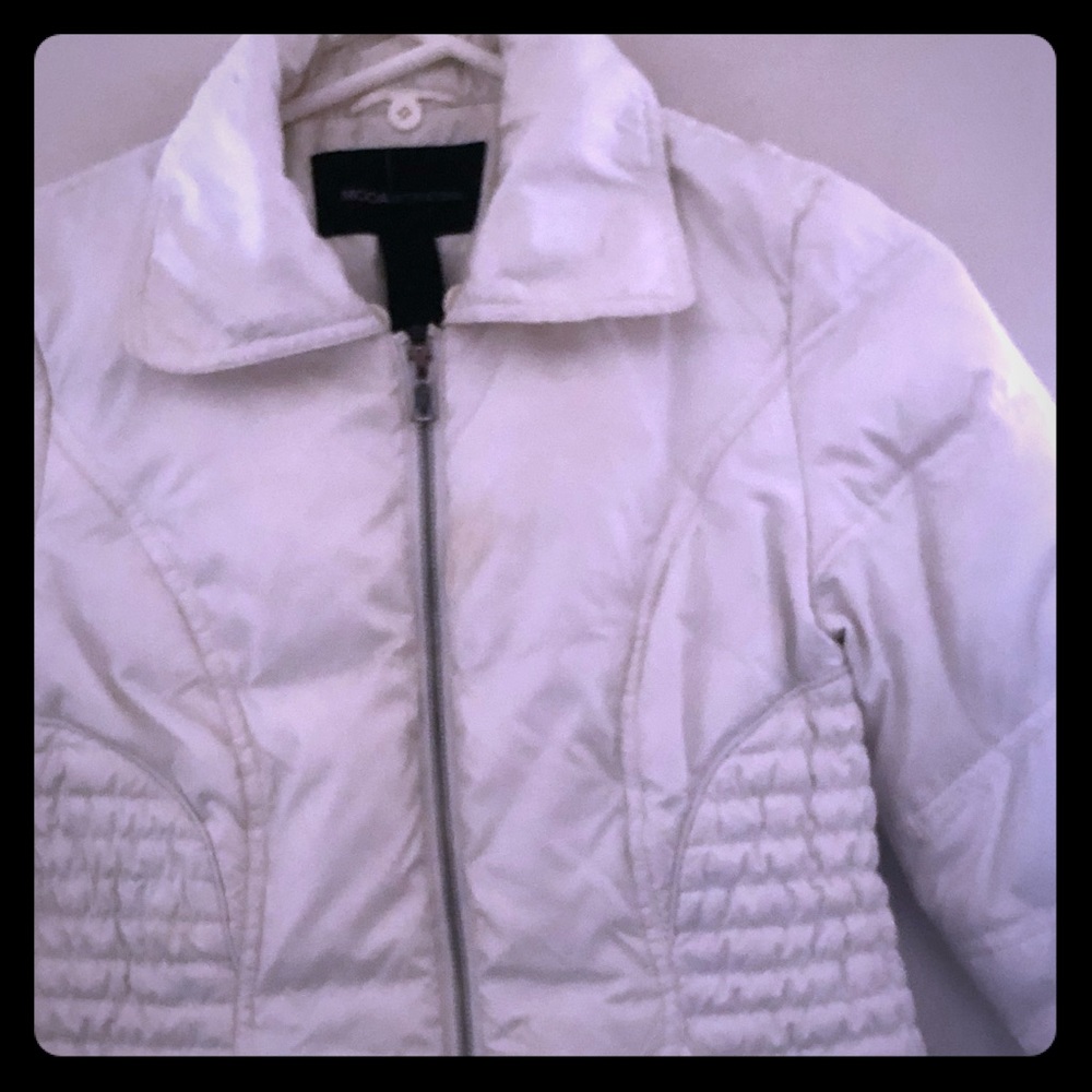 Women's puffer jacket